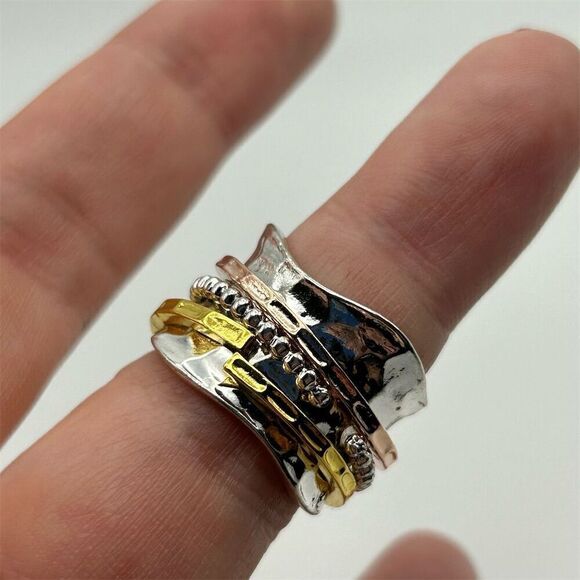 Boho Faux Turquoise Wide Spinner Ring Silver and Gold Tone Textured Size 7 - Picture 4 of 7